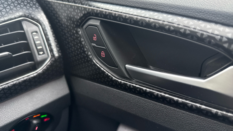 Volkswagen T-Cross 1.0 TSI 110 SEL 5dr Petrol Estate